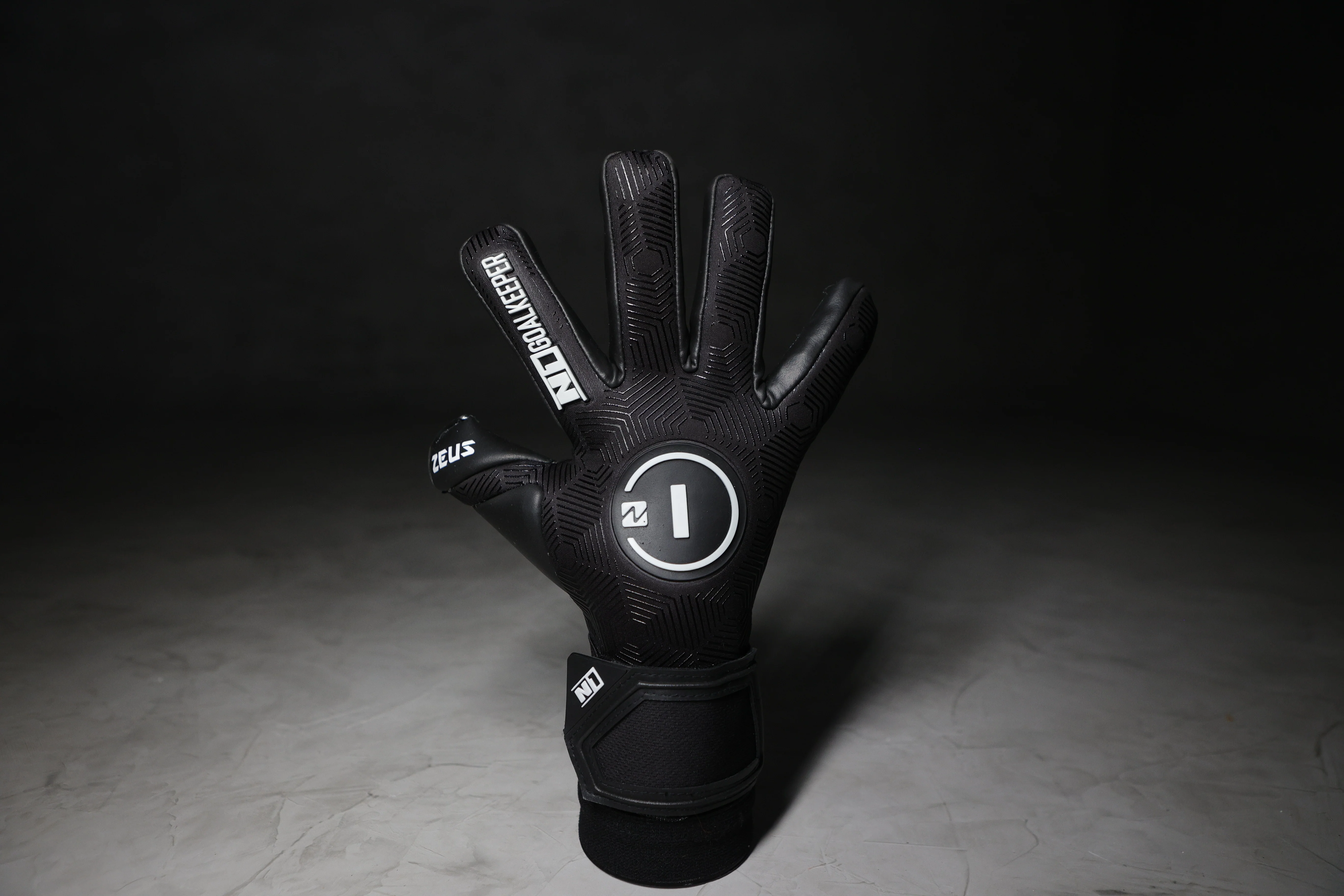Zeus All Black UGT+ - Image 5